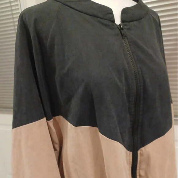 Two Tone Long Drawstring Waist - Picture 2 of 11